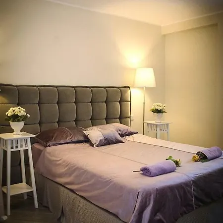 Luxury 2-bed With Big Terrace In With Outdoor Pools In Calahonda