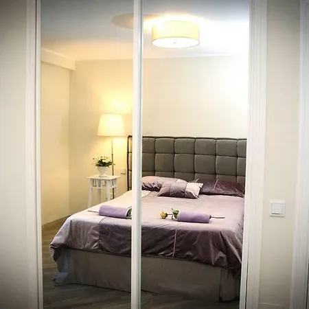 Luxury 2-bed With Big Terrace In With Outdoor Pools In Calahonda * Sitio de Calahonda