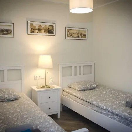 Apartment Luxury 2-bed With Big Terrace In With Outdoor Pools In Calahonda Sitio de Calahonda
