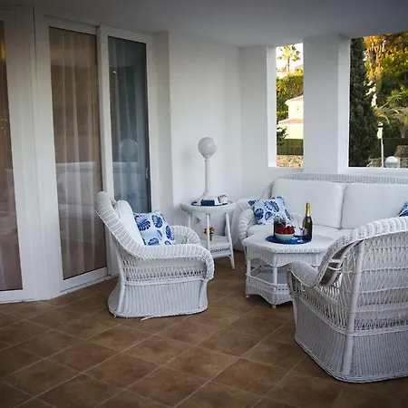 Apartment Luxury 2-bed With Big Terrace In With Outdoor Pools In Calahonda